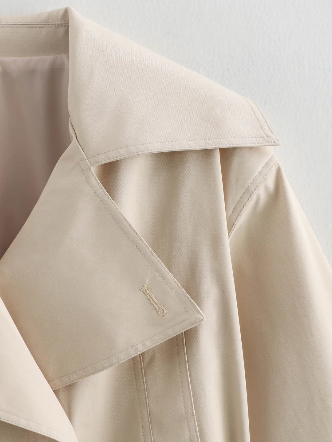 Kurze Herbstjacke