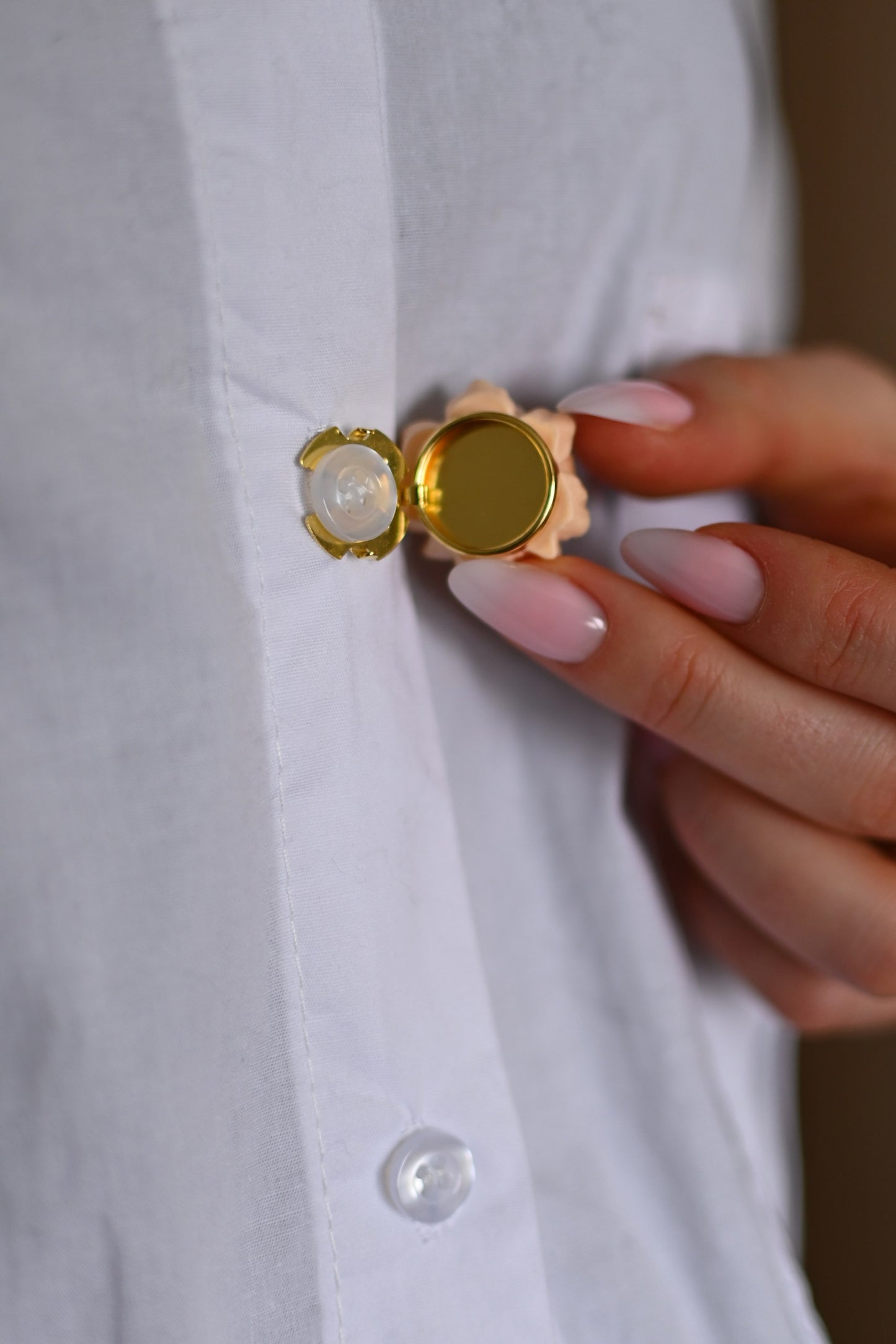 Blumen-Knopfbedeckung rosa