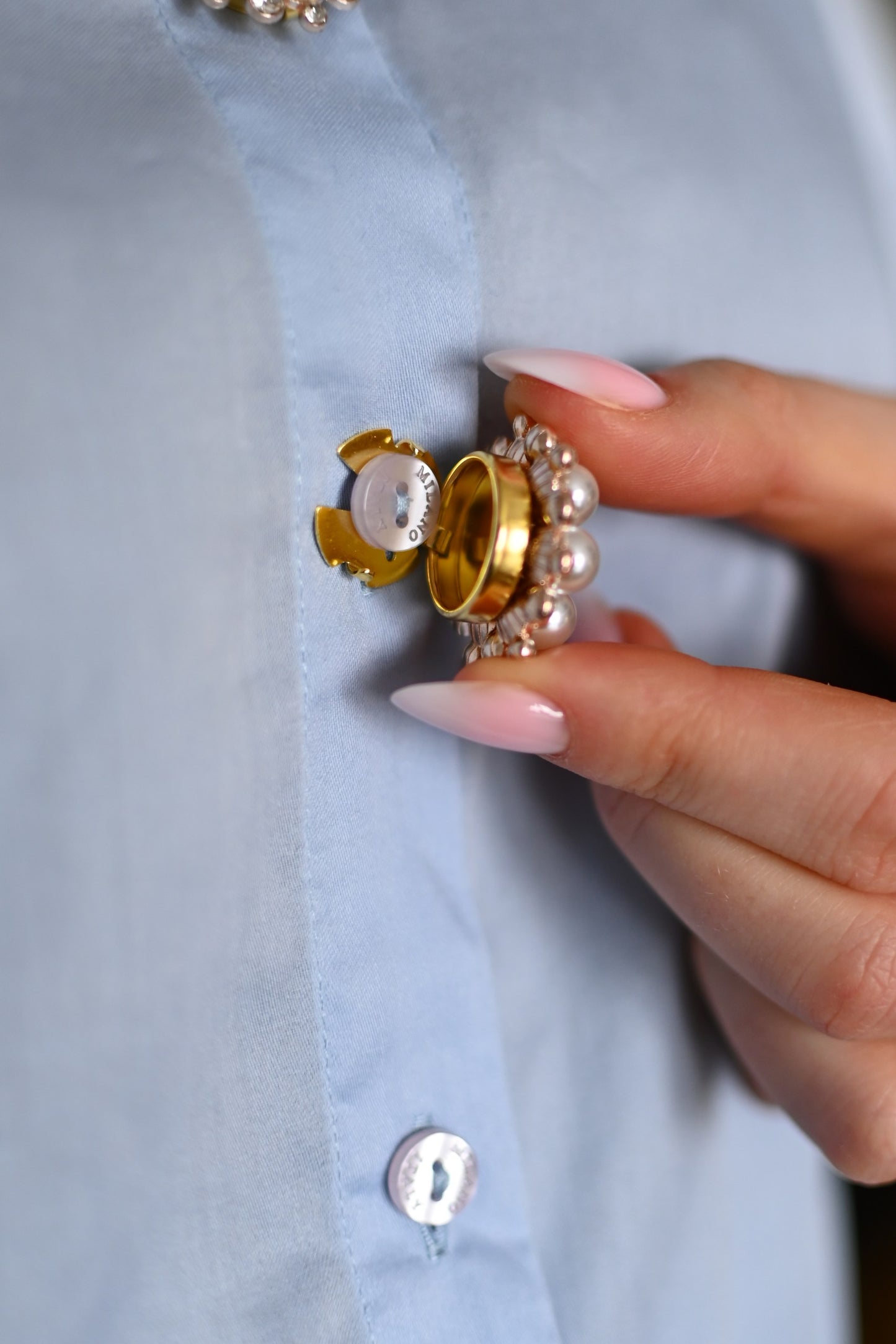 Knopfbedeckung Strassknöpfe